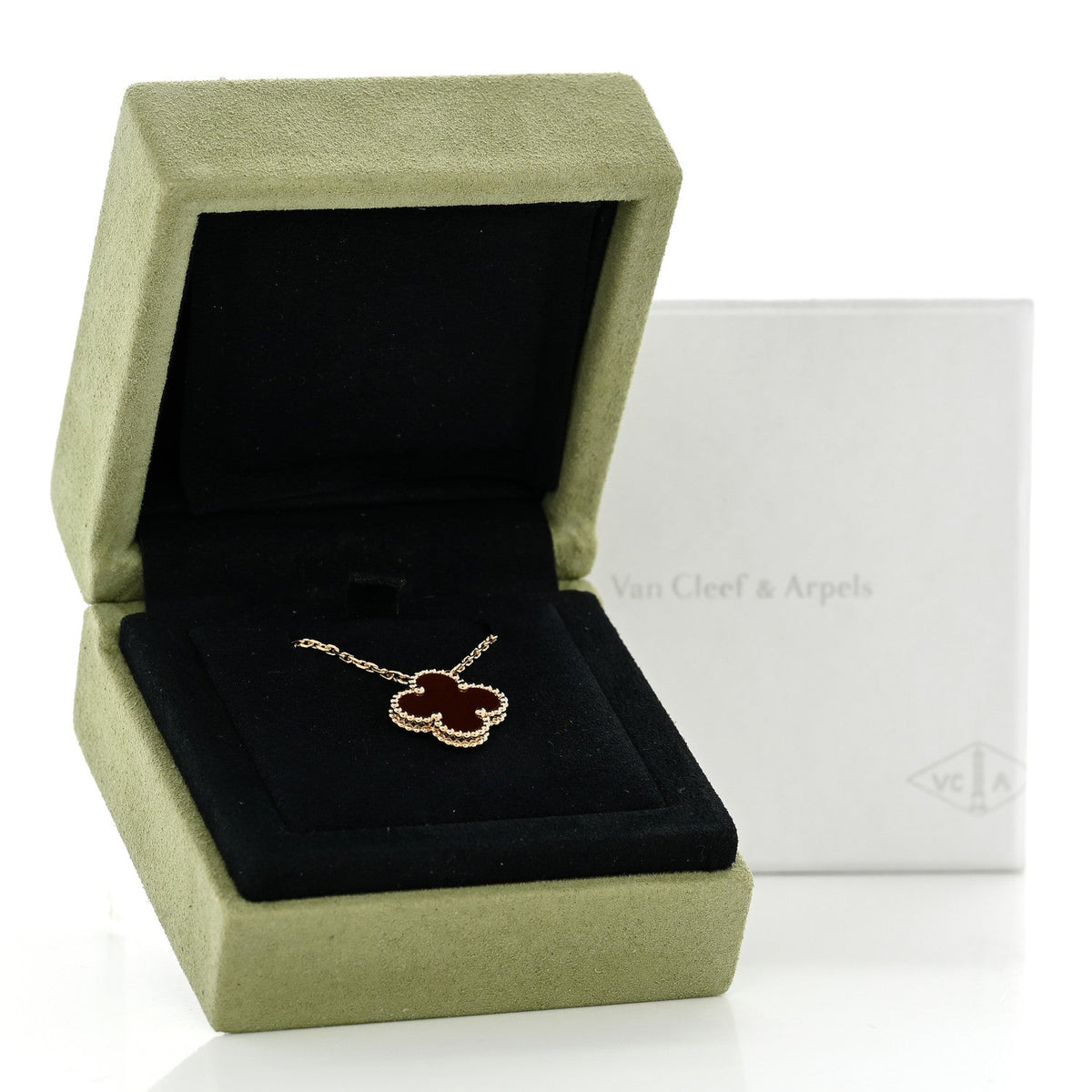 18K Yellow Gold Carnelian Vintage Alhambra Pendant Necklace