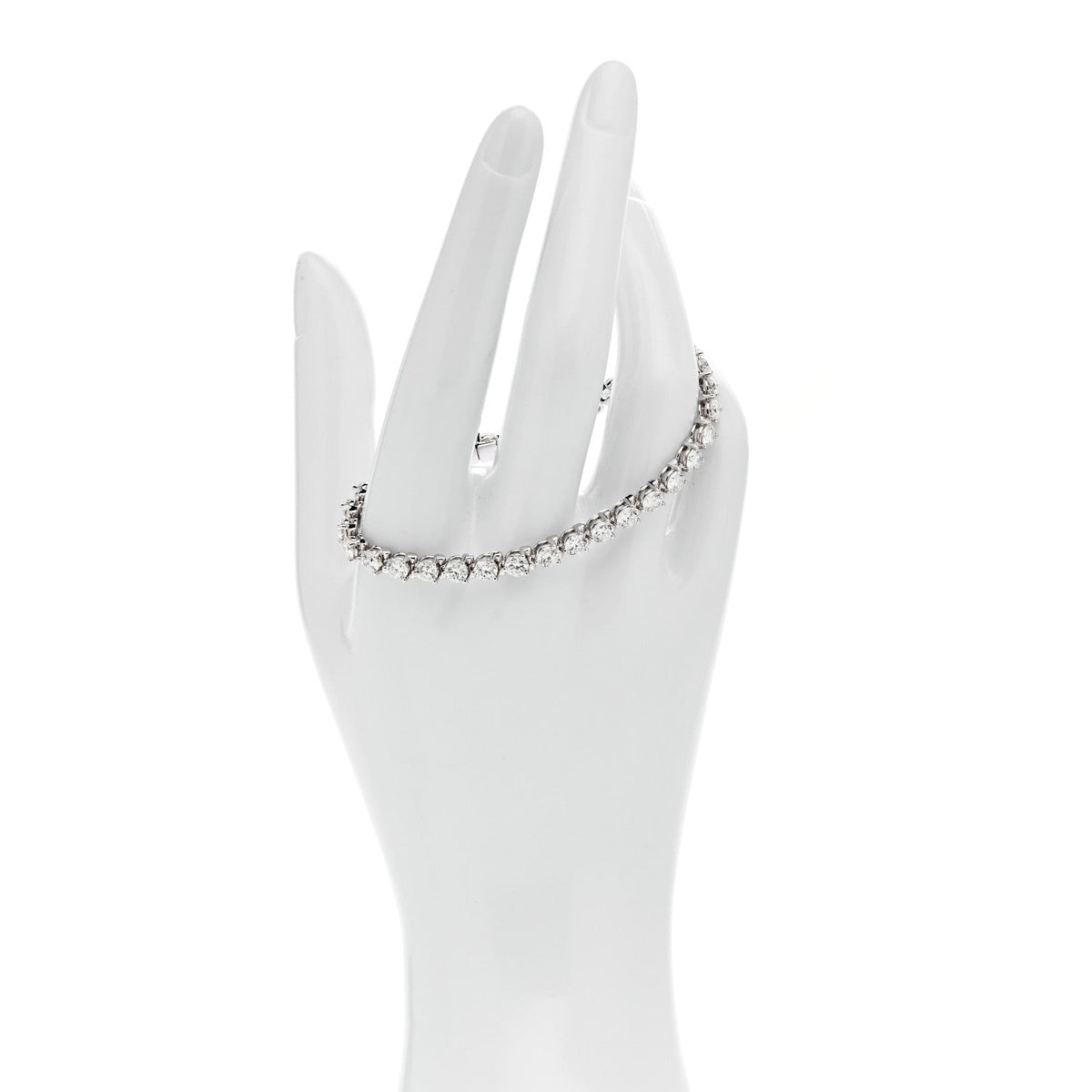 18K White Gold Diamond 7.86ctw Tennis Bracelet