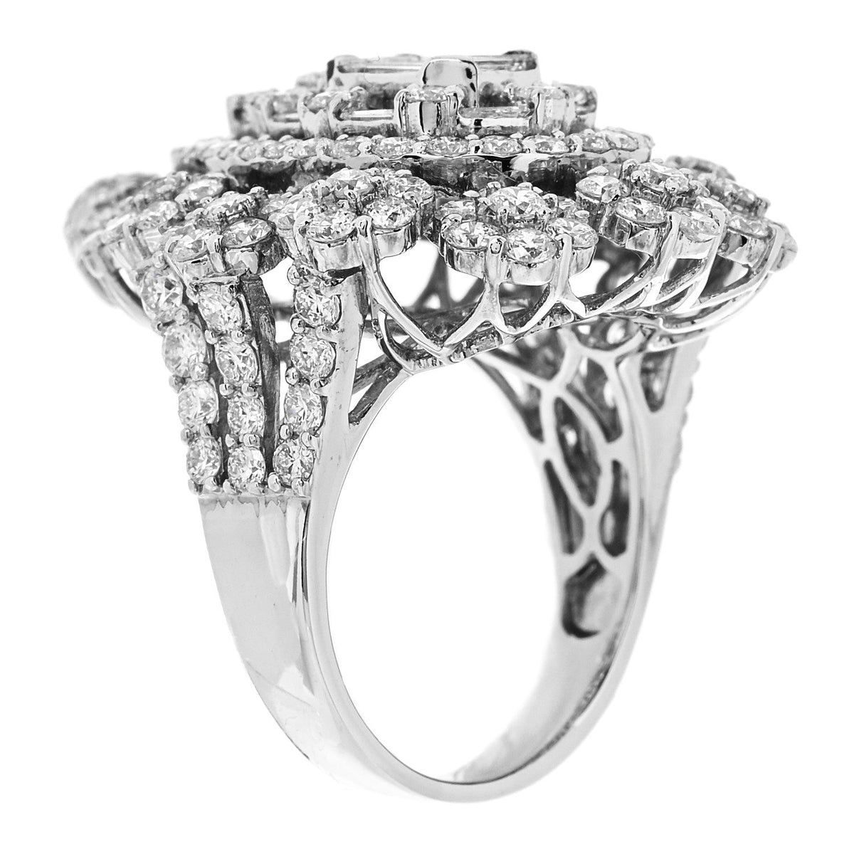 18K White Gold Diamond 4.70ctw Multi Shape Cocktail Ring  56 7.5