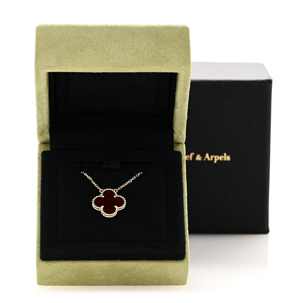18K Yellow Gold Carnelian Vintage Alhambra Pendant Necklace