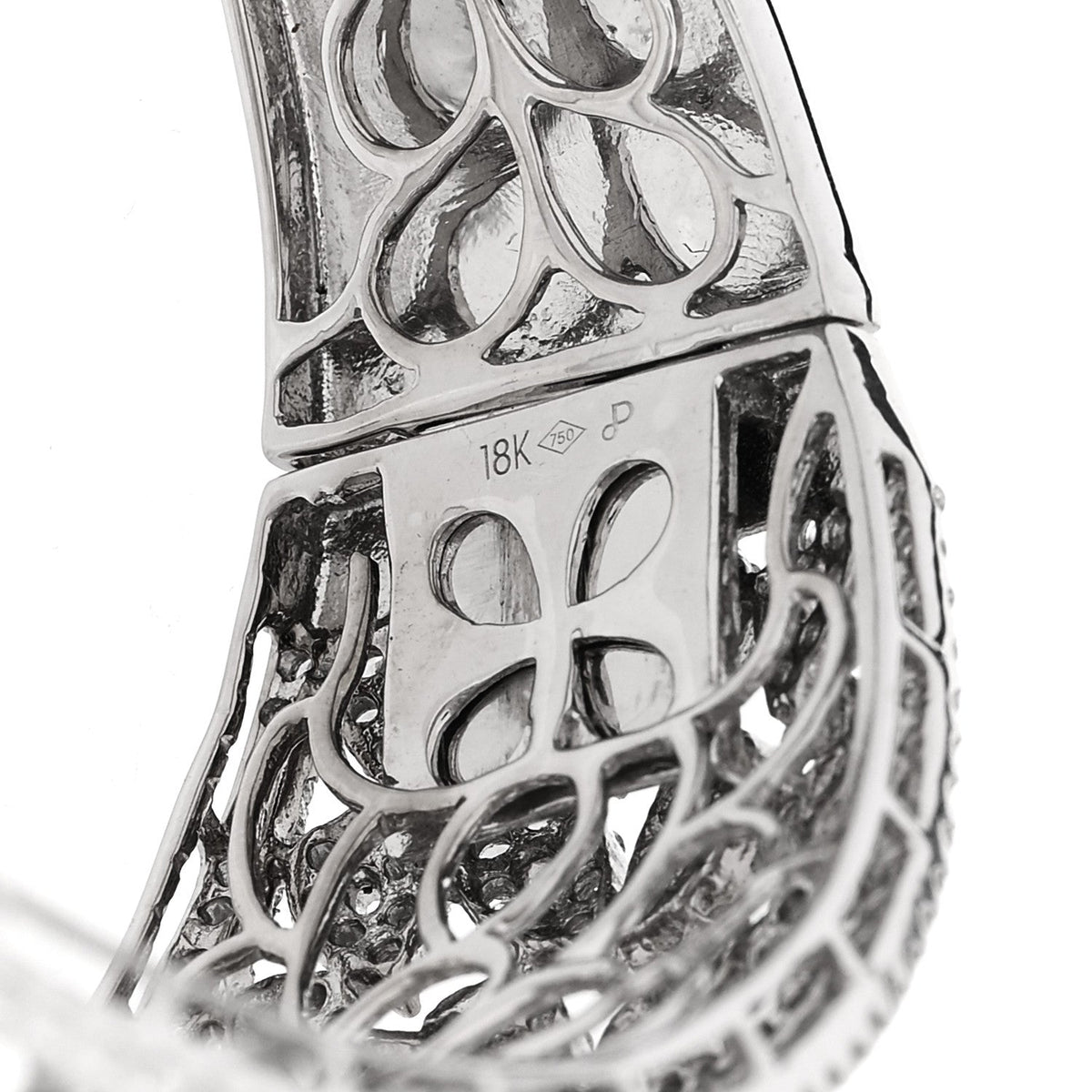 18K White Gold Diamond 10.80ctw Bangle Bracelet