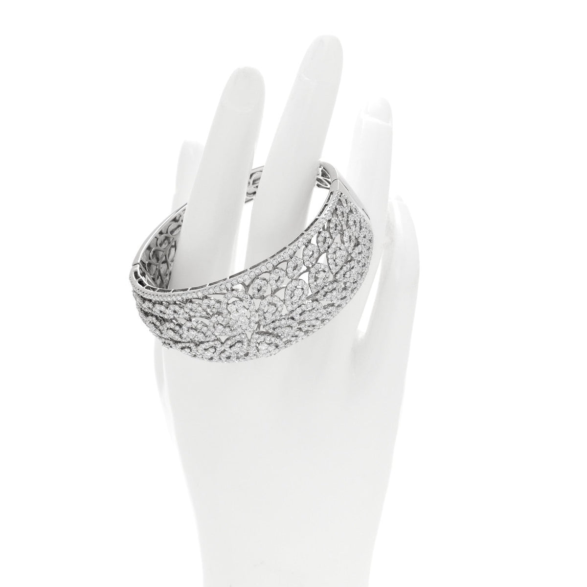 18K White Gold Diamond 10.80ctw Bangle Bracelet