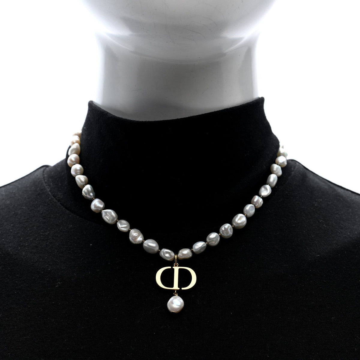 Pearl 30 Montaigne Choker Necklace Gold