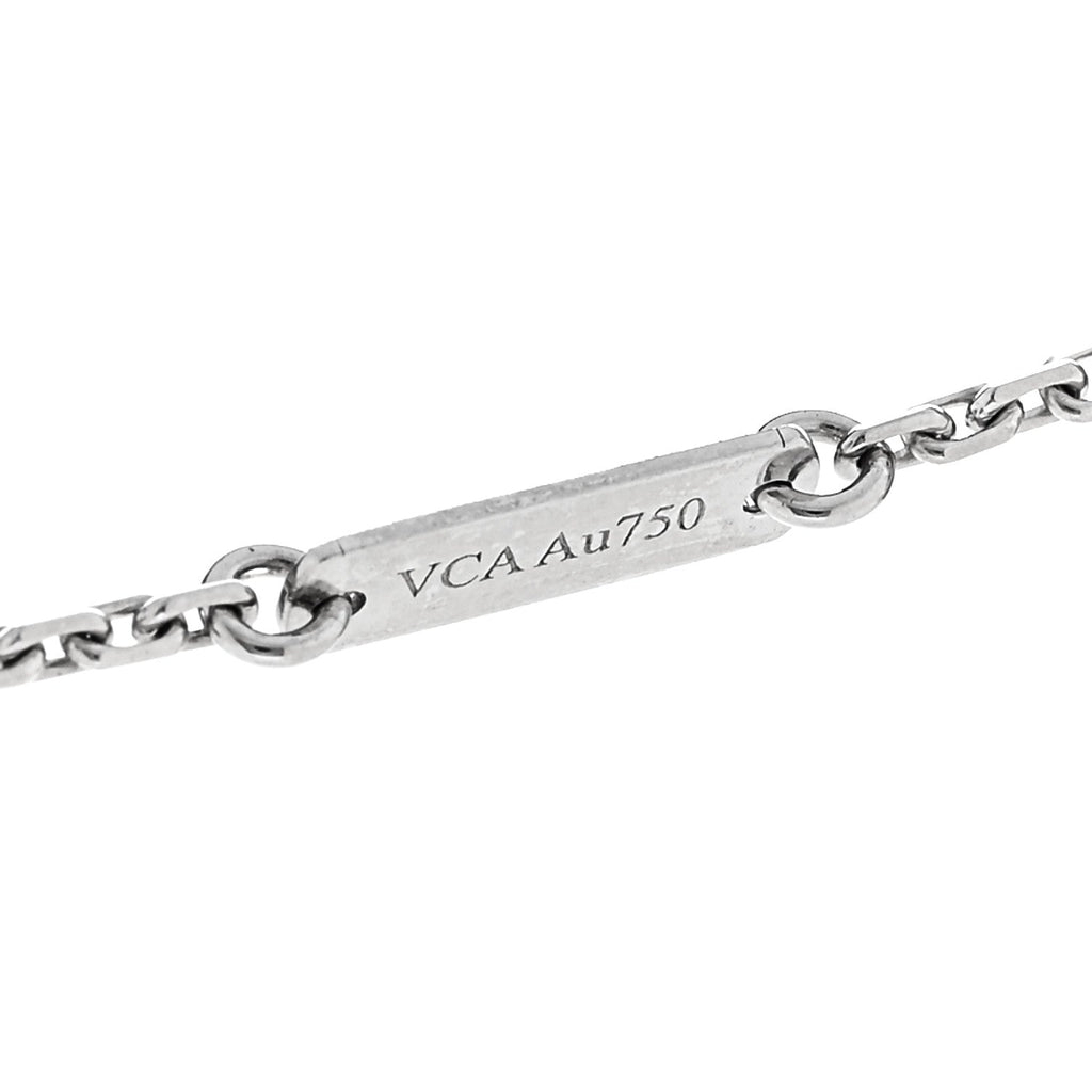 18K White Gold Diamond Small Lotus Pendant Necklace