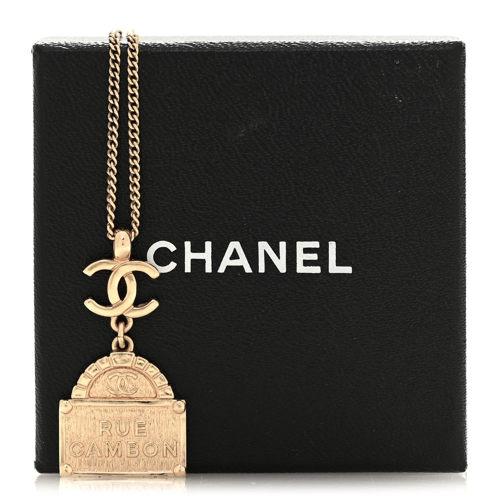 Metal CC Rue Cambon Necklace Gold