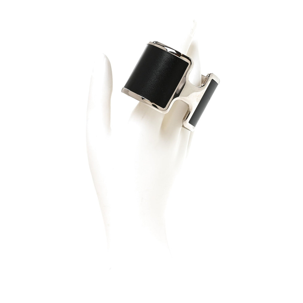 Box Olympe Cuff Bracelet Black