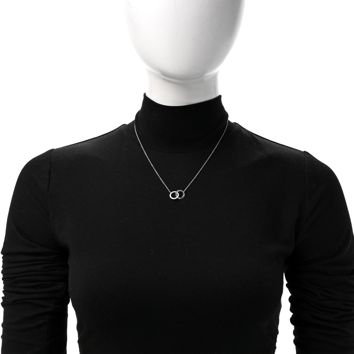 18K White Gold Diamond Double Interlocking Circles Pendant Necklace