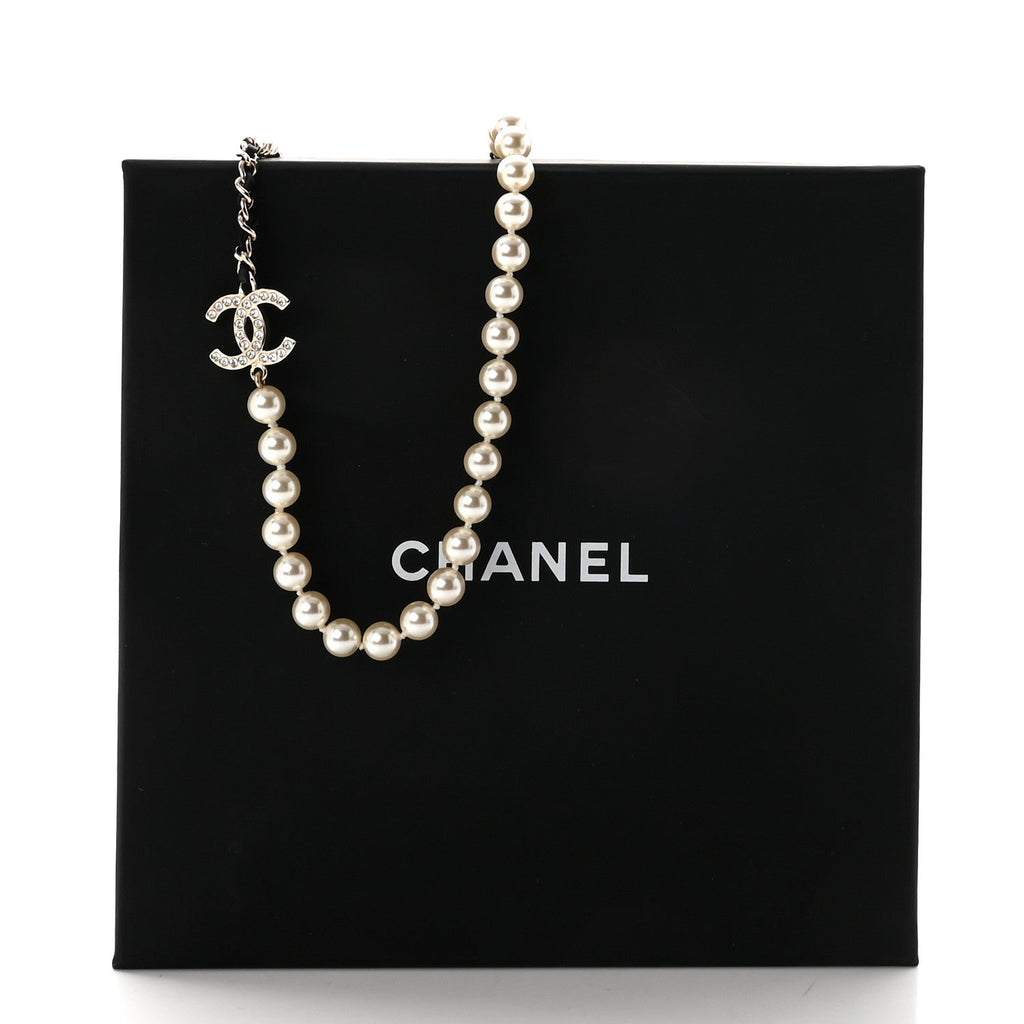 Lambskin Pearl Crystal CC Short Necklace Gold White Black