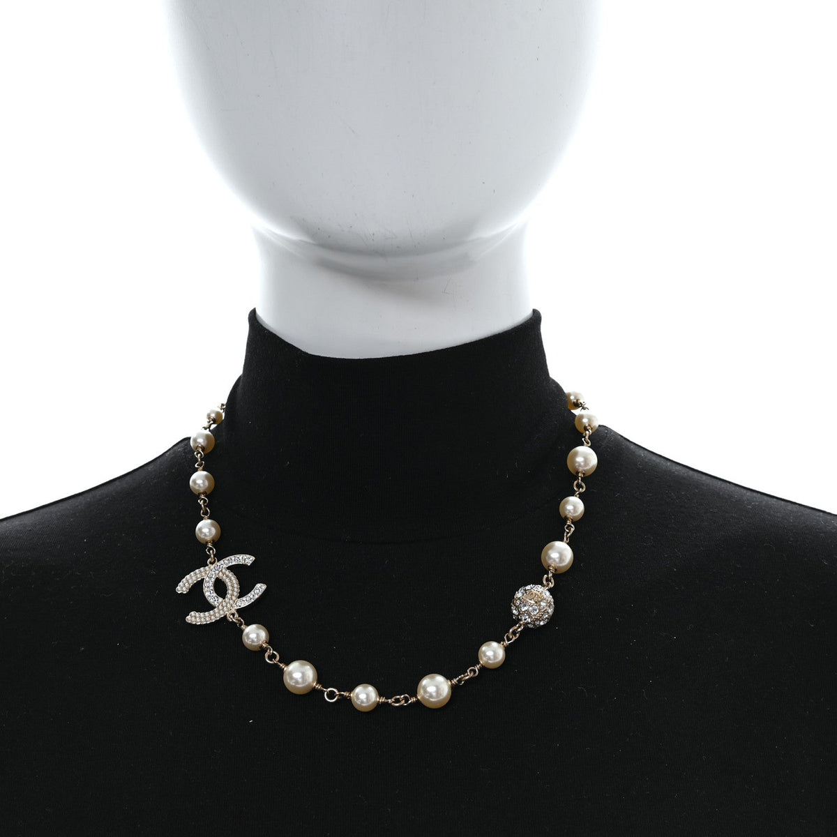 Pearl Crystal CC Short Necklace Gold