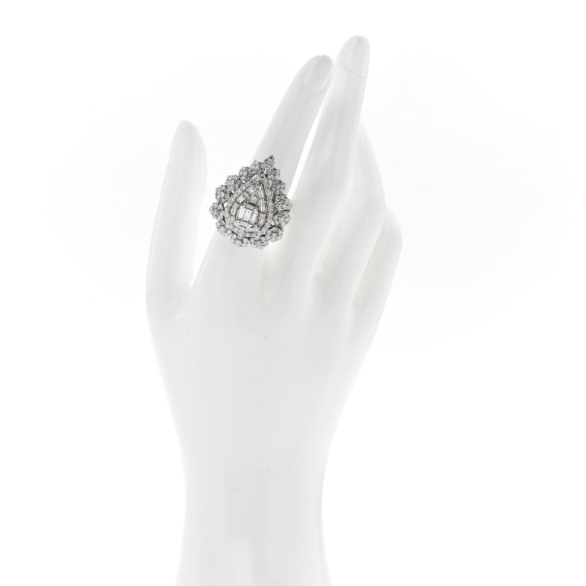 18K White Gold Diamond 4.70ctw Multi Shape Cocktail Ring  56 7.5